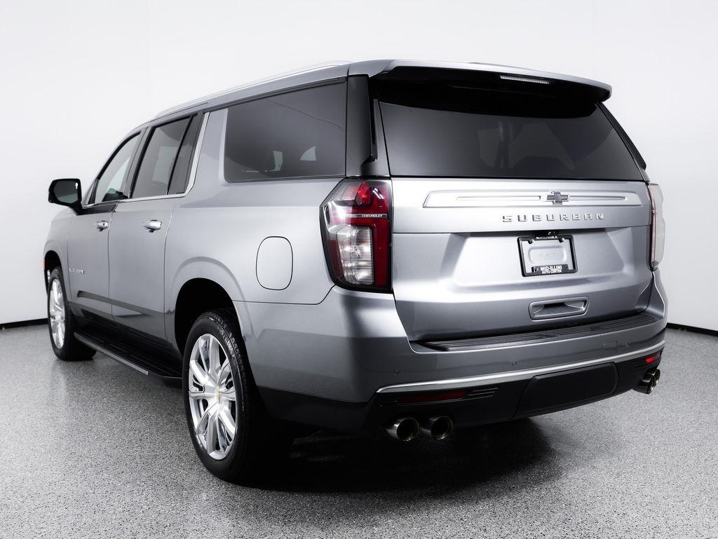Chevrolet Suburban 4WD 4dr High Country 2021