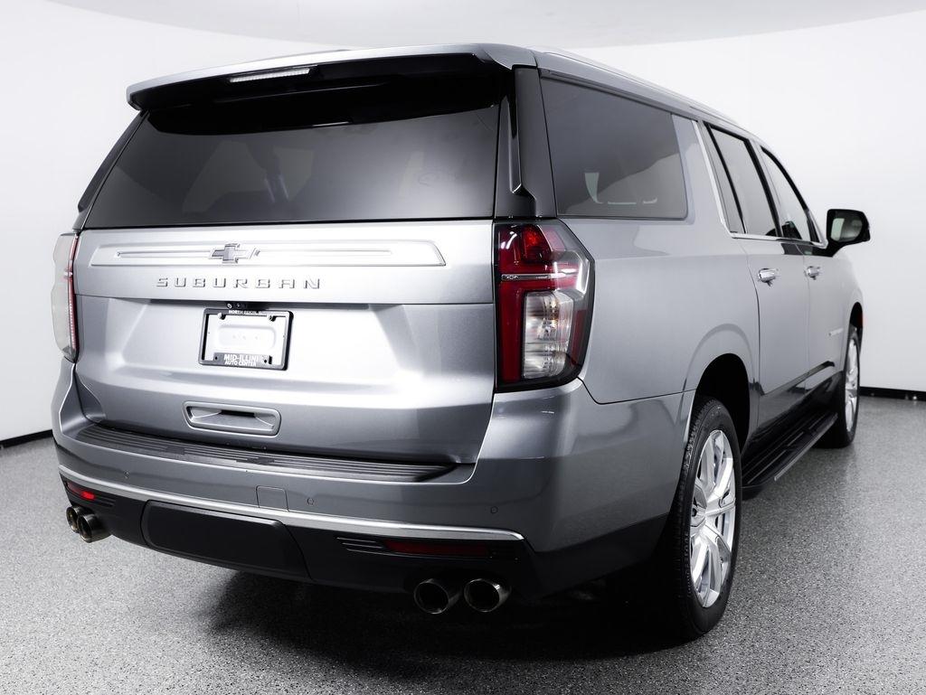 Chevrolet Suburban 4WD 4dr High Country 2021