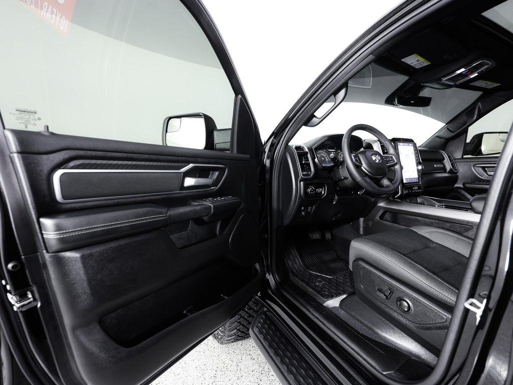 RAM 1500 Big Horn 4x4 Crew Cab 5'7" Box 2026