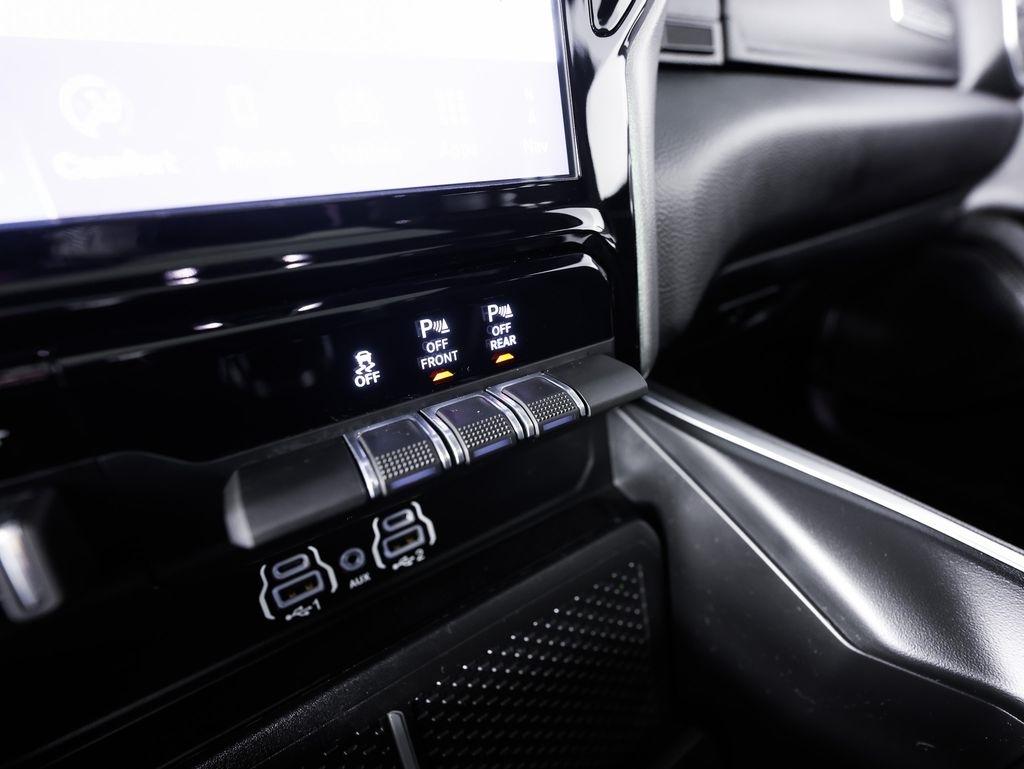 RAM 1500 Big Horn 4x4 Crew Cab 5'7" Box 2026