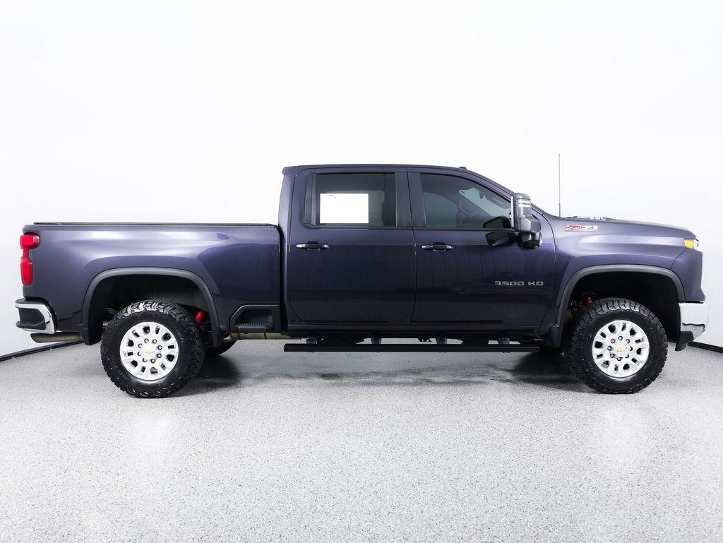 Chevrolet Silverado 3500HD 4WD Crew Cab 159" LT 2024