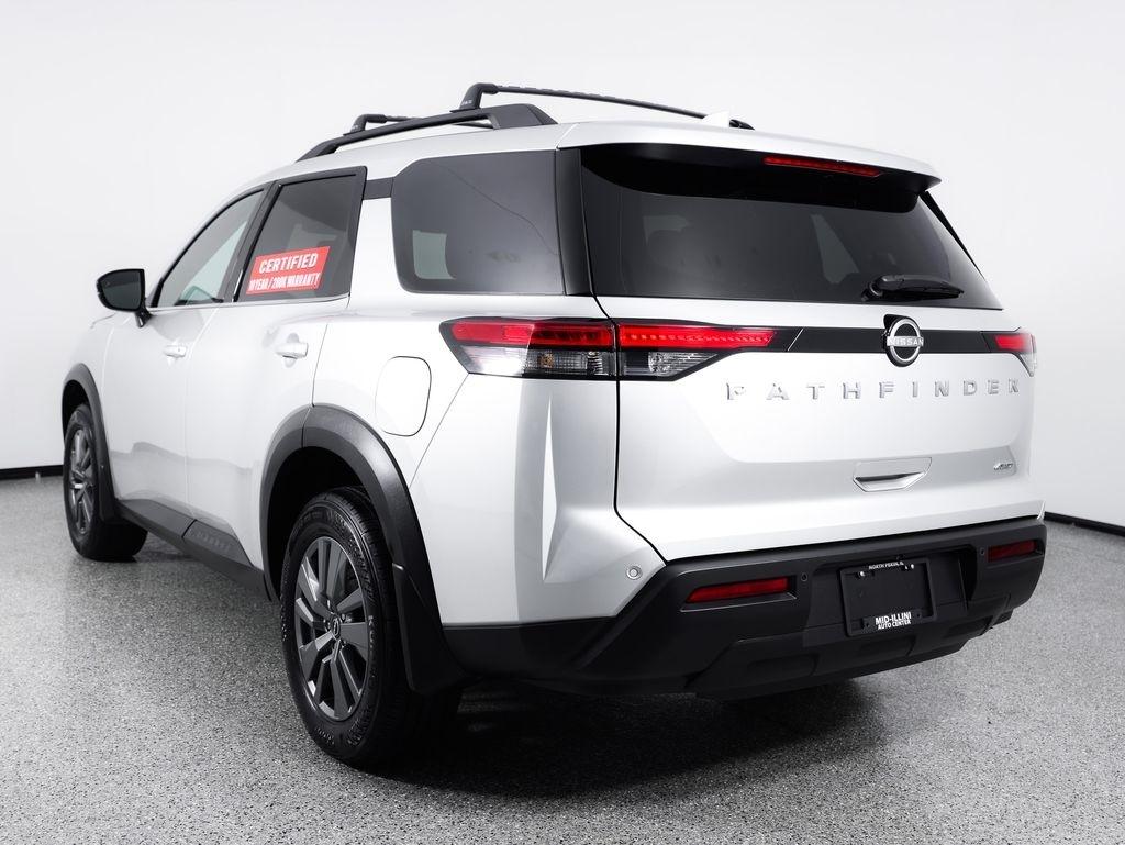 Nissan Pathfinder SV 4WD 2025