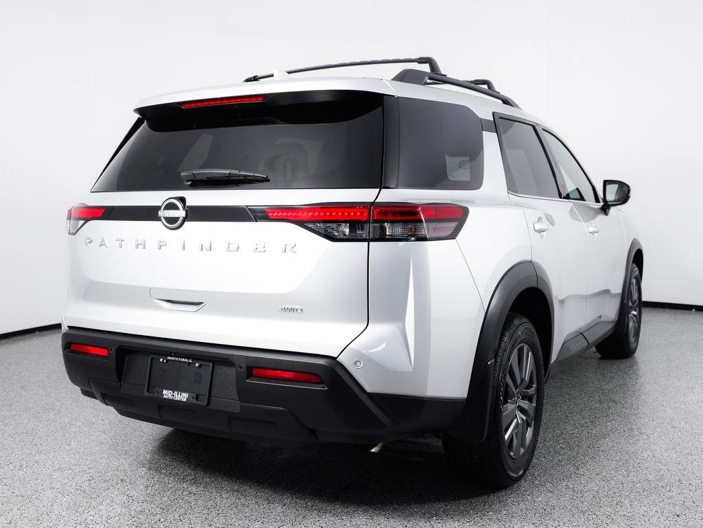 Nissan Pathfinder SV 4WD 2025