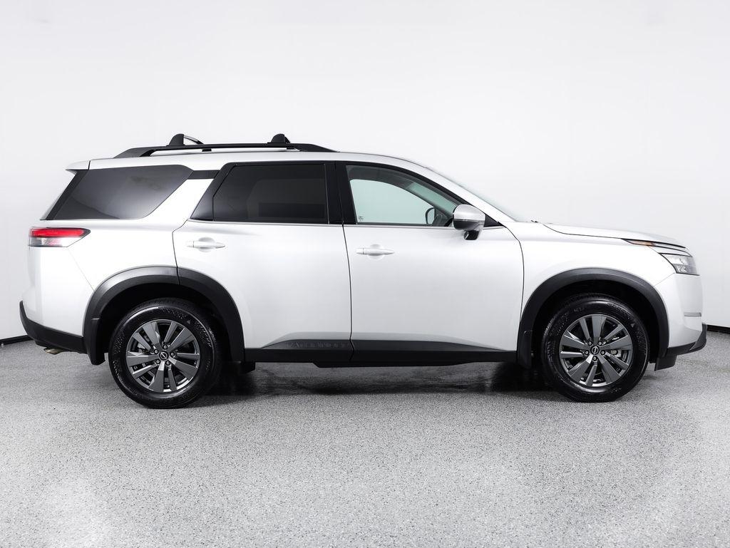 Nissan Pathfinder SV 4WD 2025
