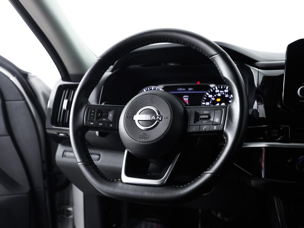 Nissan Pathfinder SV 4WD 2025