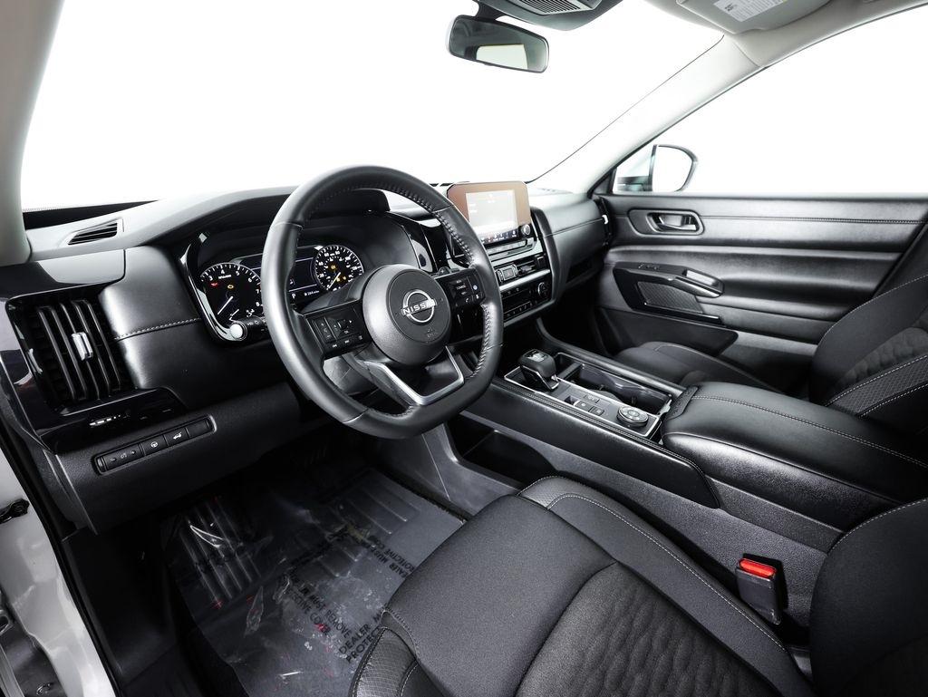 Nissan Pathfinder SV 4WD 2025