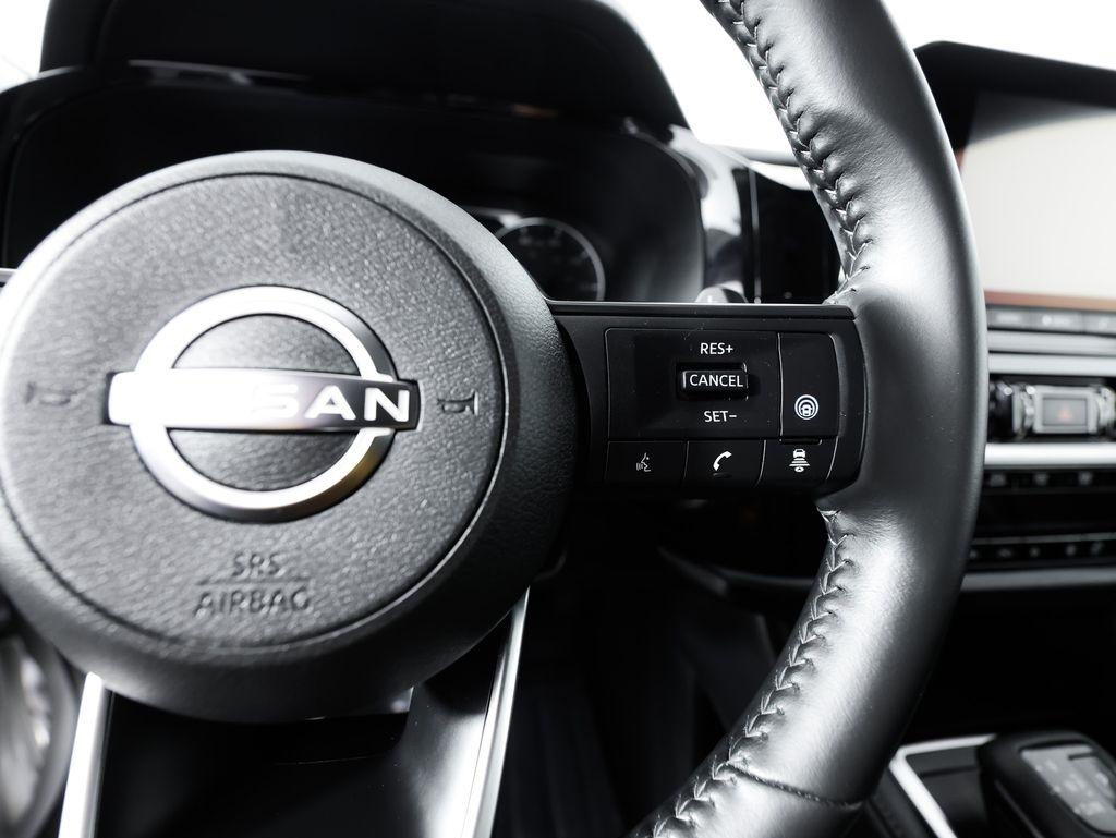 Nissan Pathfinder SV 4WD 2025
