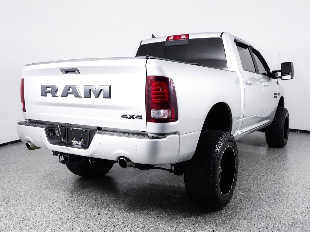 RAM 1500 Night 4x4 Crew Cab 5'7" Box *Ltd Avail* 2018