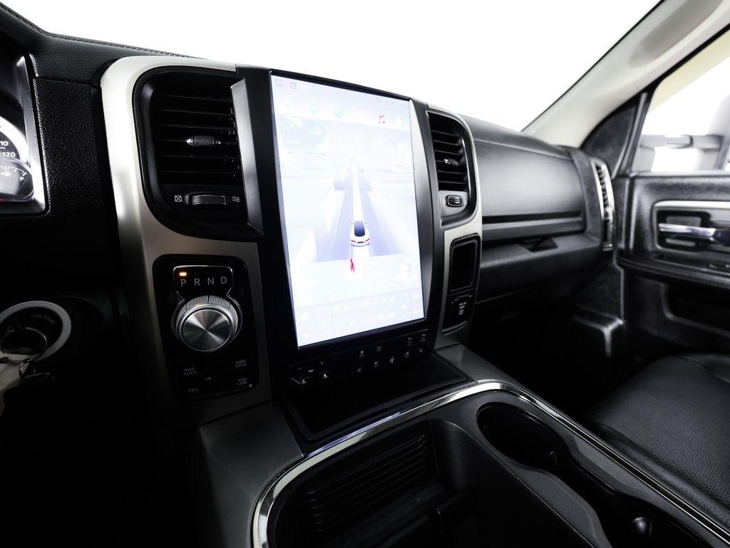 RAM 1500 Night 4x4 Crew Cab 5'7" Box *Ltd Avail* 2018