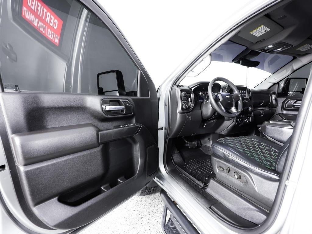 Chevrolet Silverado 2500HD 4WD Crew Cab 159" Custom 2024