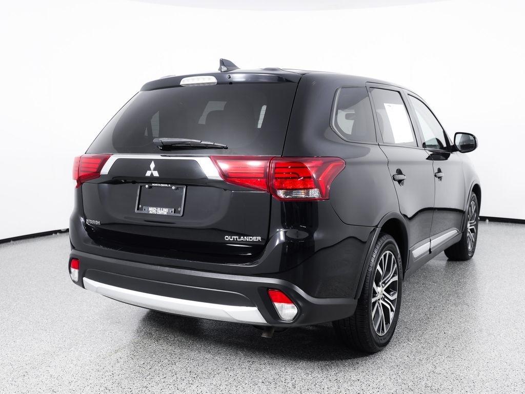 Mitsubishi Outlander ES FWD 2018