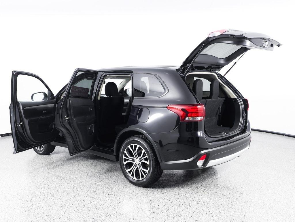 Mitsubishi Outlander ES FWD 2018