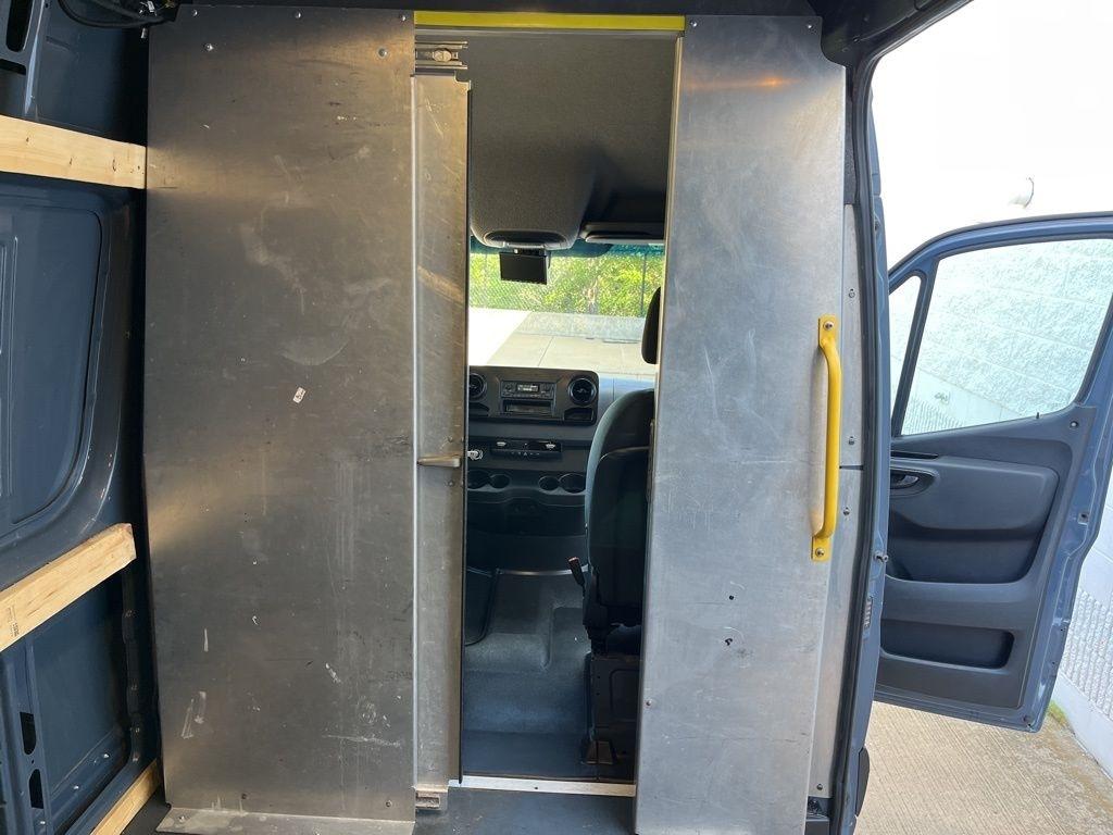 Mercedes-Benz Sprinter Van 2500 High Roof V6 170" RWD 2019