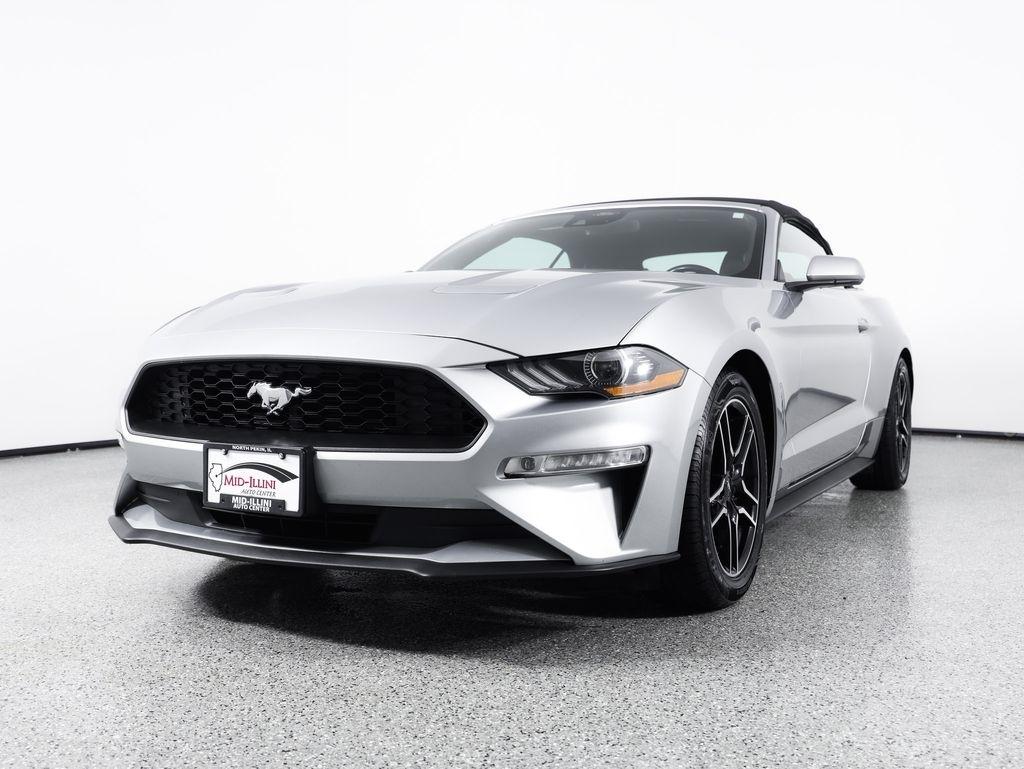 Ford Mustang EcoBoost Convertible 2021