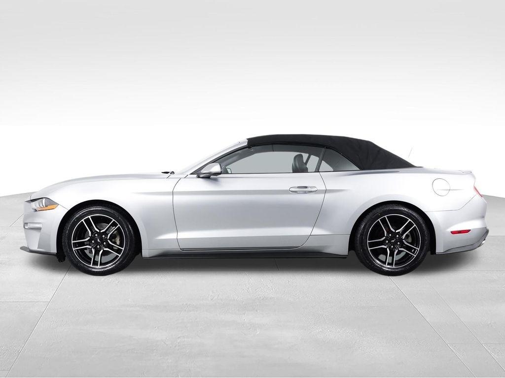 Ford Mustang EcoBoost Convertible 2021