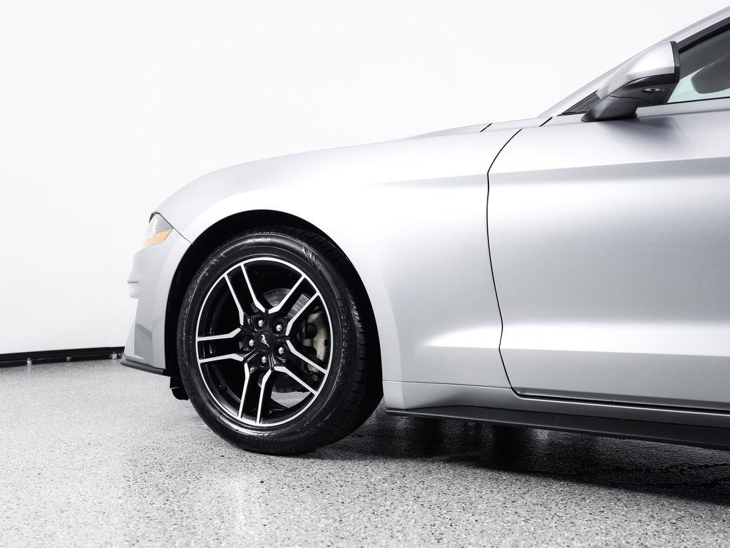 Ford Mustang EcoBoost Convertible 2021