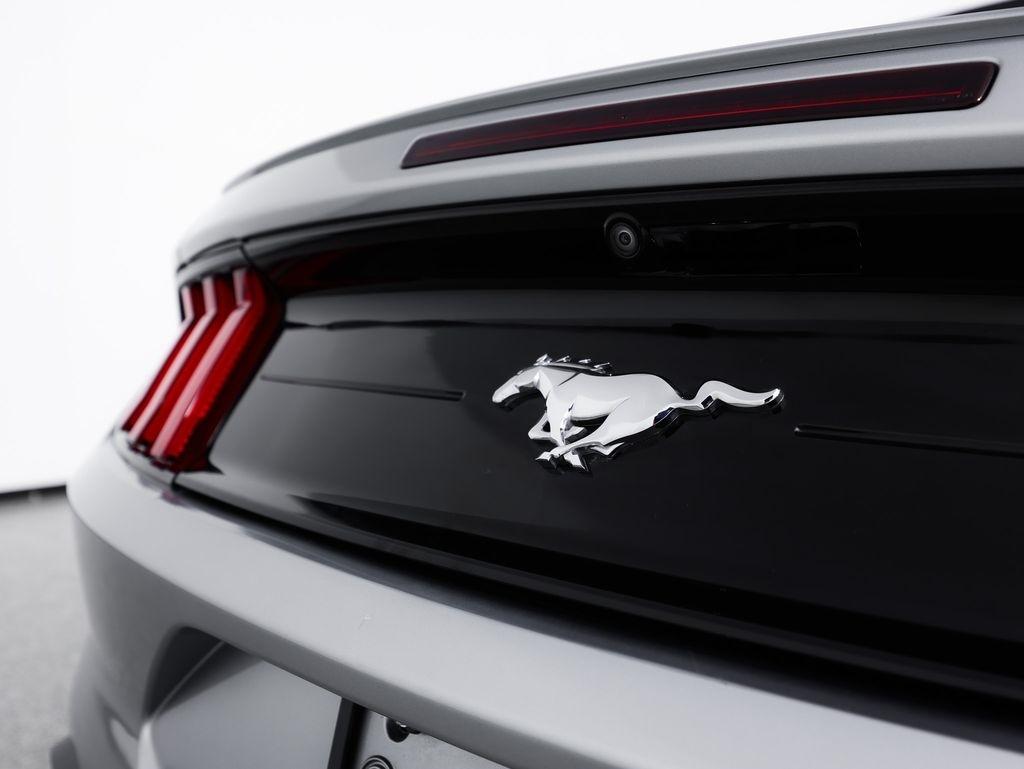 Ford Mustang EcoBoost Convertible 2021