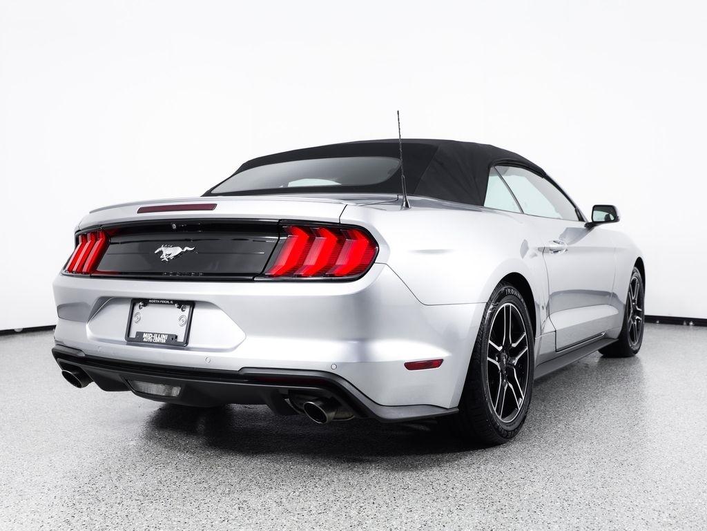 Ford Mustang EcoBoost Convertible 2021