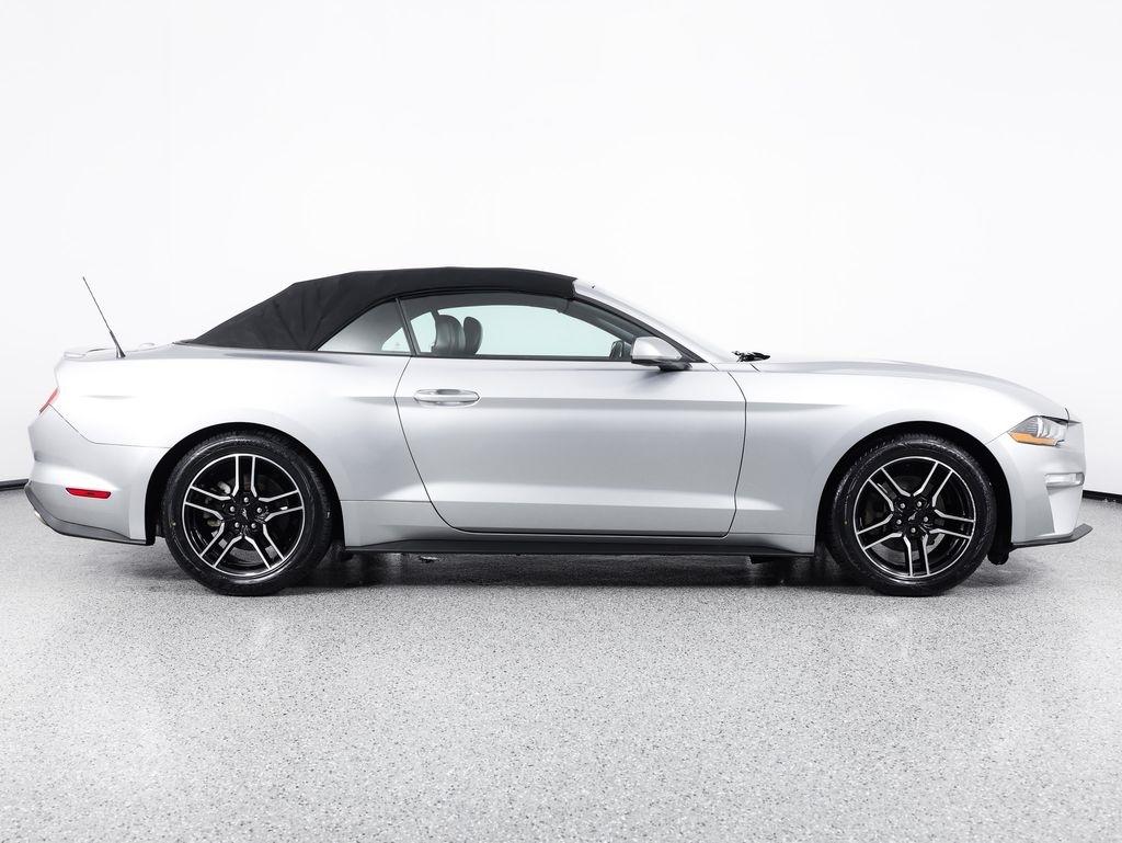 Ford Mustang EcoBoost Convertible 2021