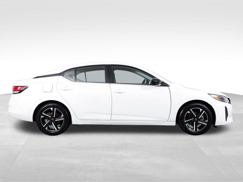 Nissan Sentra SV CVT 2024