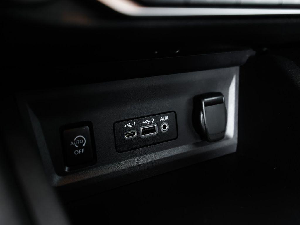Nissan Sentra SV CVT 2024