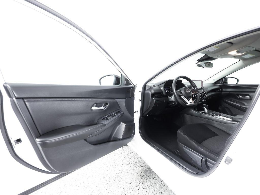 Nissan Sentra SV CVT 2024