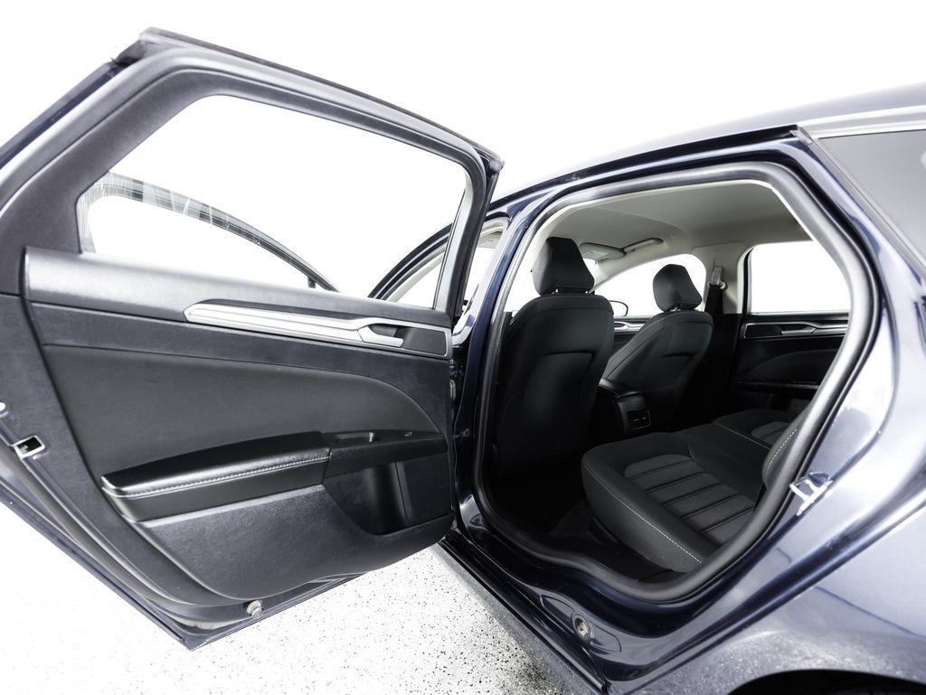 Ford Fusion Hybrid SE FWD 2020