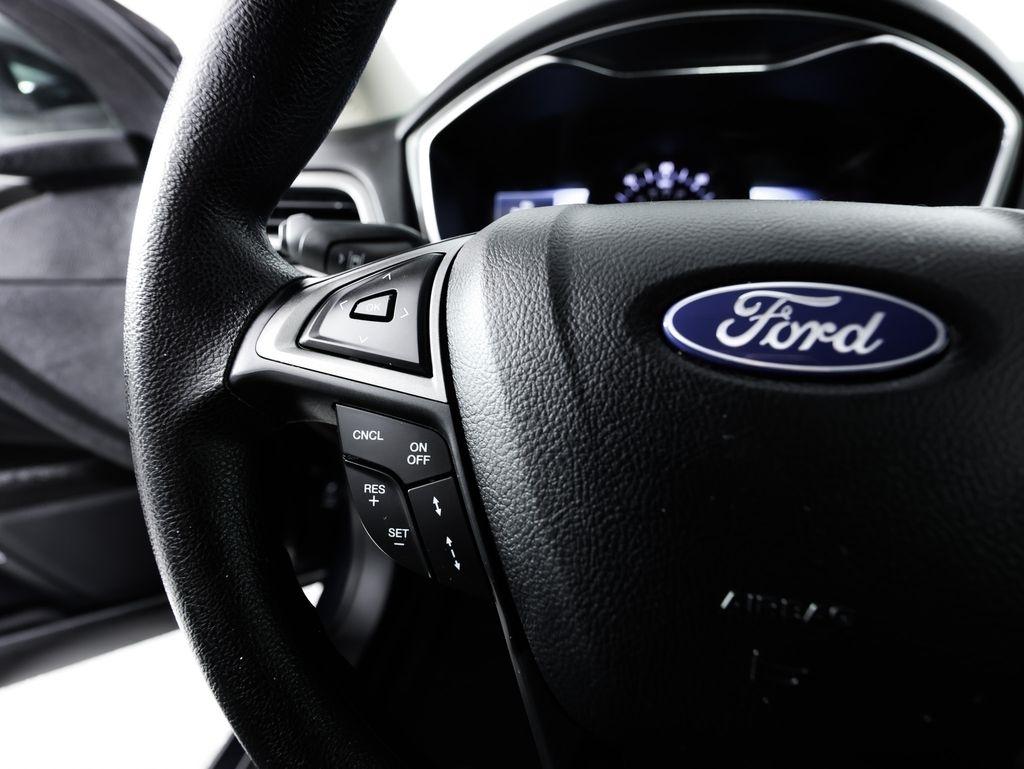 Ford Fusion Hybrid SE FWD 2020
