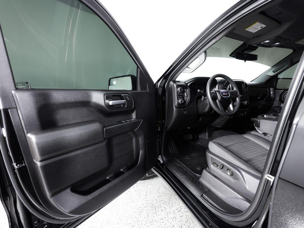 GMC Sierra 1500 4WD Double Cab 147" Pro 2024