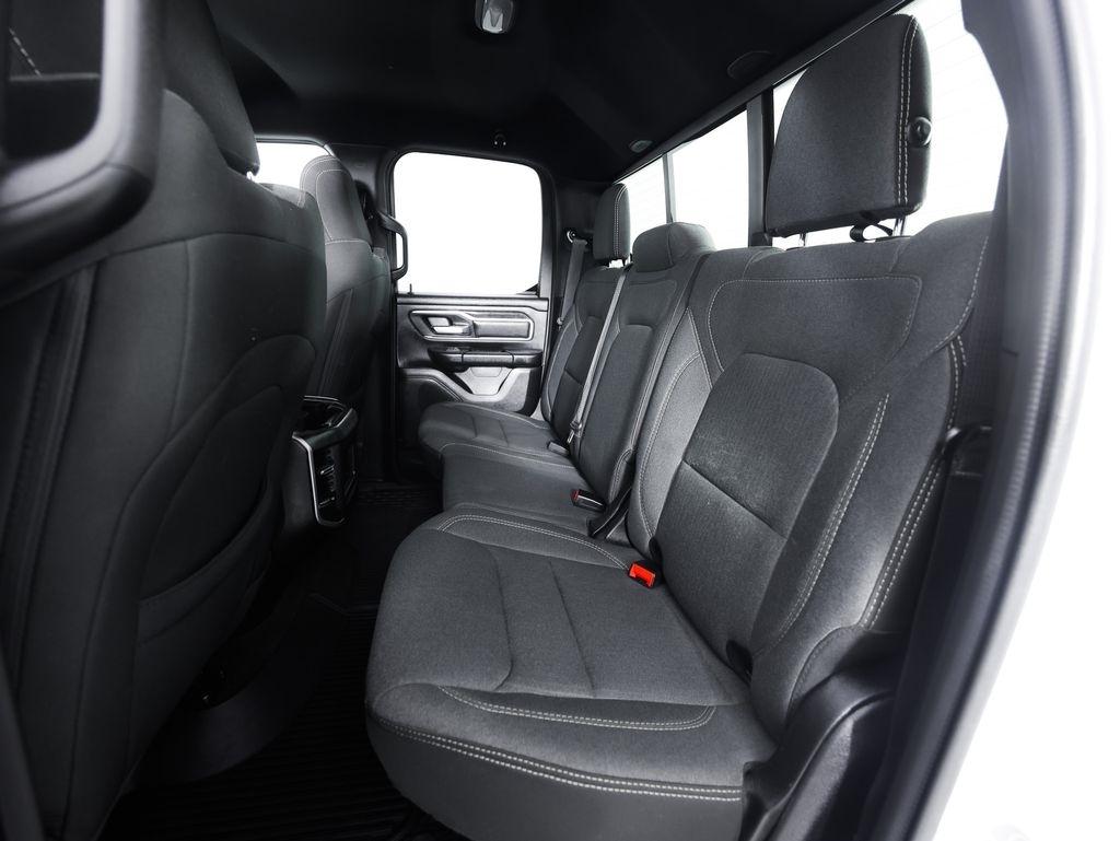 RAM 1500 Big Horn 4x4 Quad Cab 6'4" Box 2022