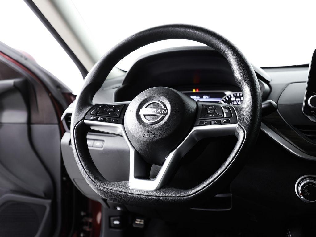 Nissan Altima 2.5 SV Sedan 2023