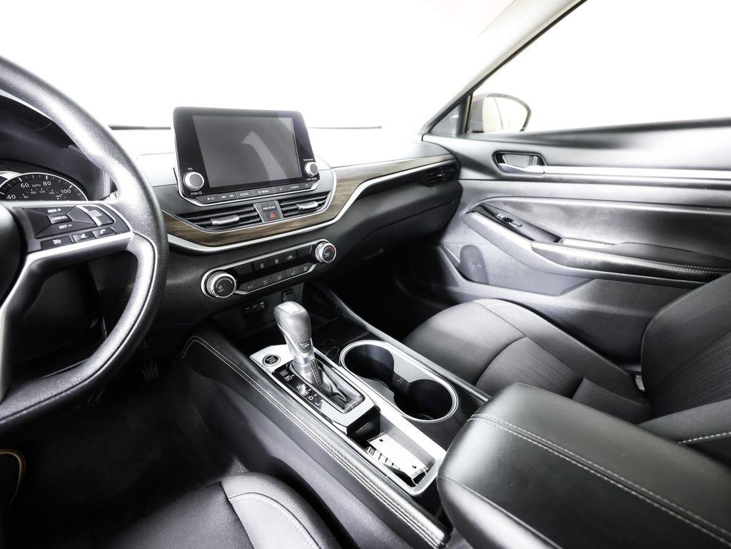 Nissan Altima 2.5 SV Sedan 2023