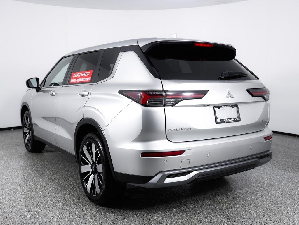 Mitsubishi Outlander SE FWD 2025