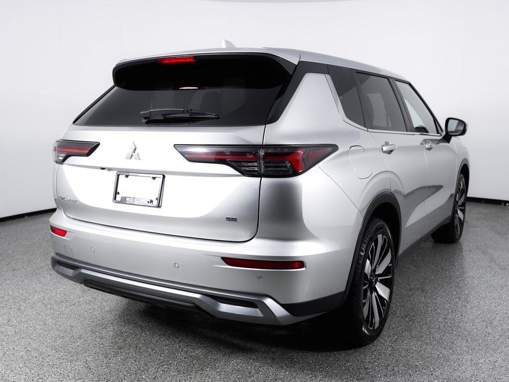 Mitsubishi Outlander SE FWD 2025