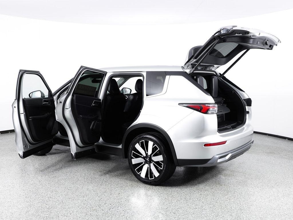 Mitsubishi Outlander SE FWD 2025