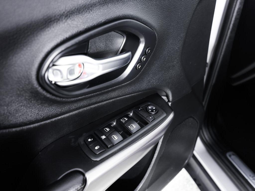 Jeep Cherokee Limited FWD 2019