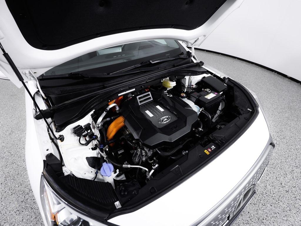Hyundai Ioniq Electric SE Hatchback 2021