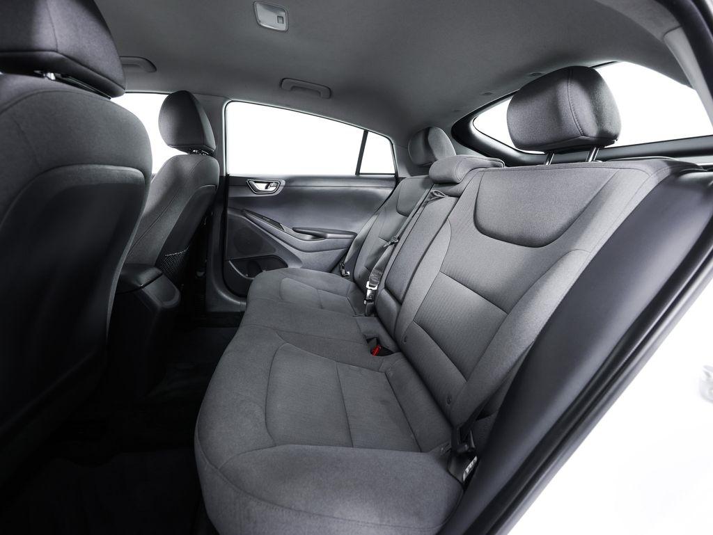 Hyundai Ioniq Electric SE Hatchback 2021