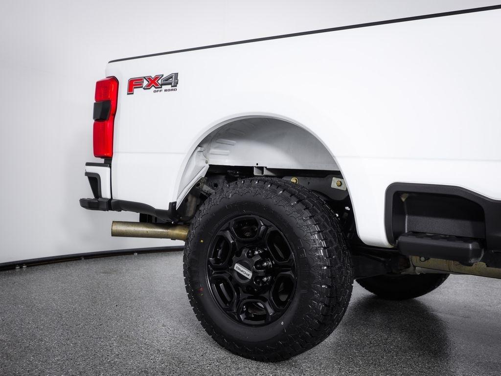 Ford Super Duty F-250 SRW King Ranch 4WD Crew Cab 8' Box 2023