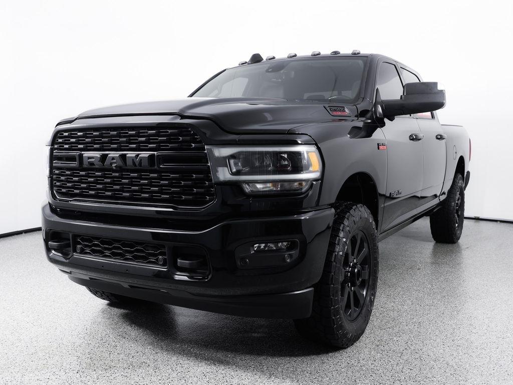 RAM 2500 Big Horn 4x4 Crew Cab 6'4" Box 2022