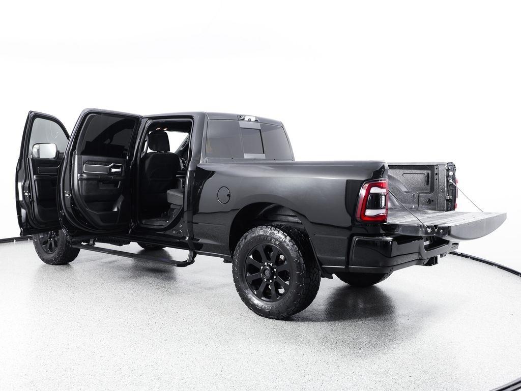 RAM 2500 Big Horn 4x4 Crew Cab 6'4" Box 2022
