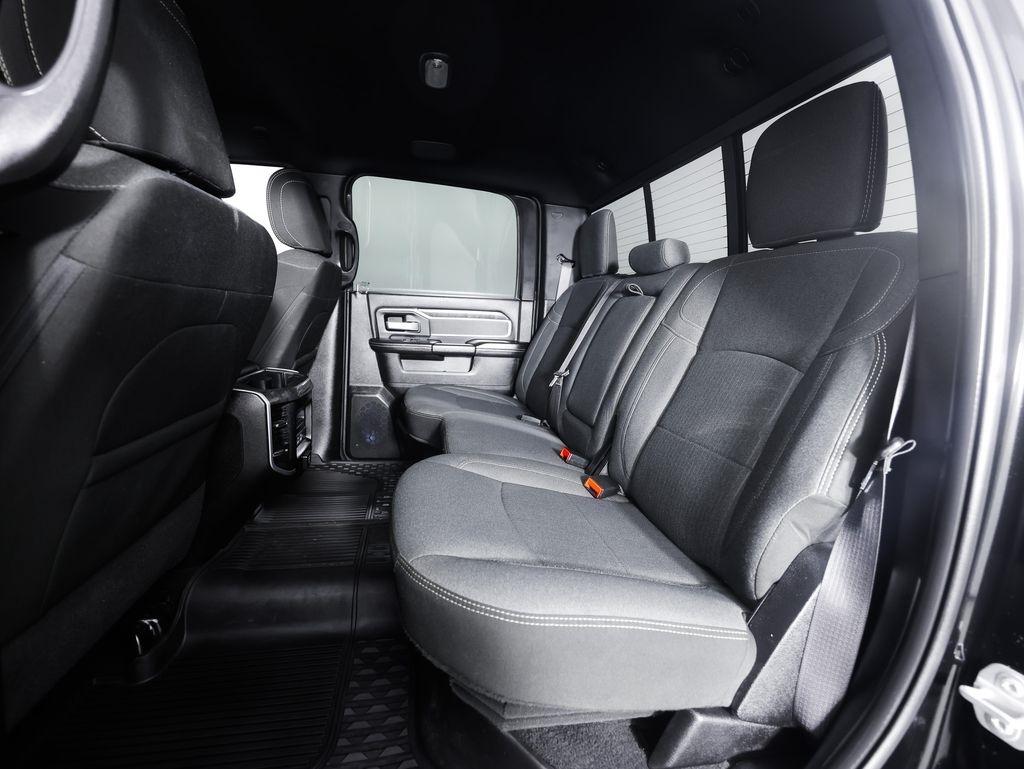 RAM 2500 Big Horn 4x4 Crew Cab 6'4" Box 2022
