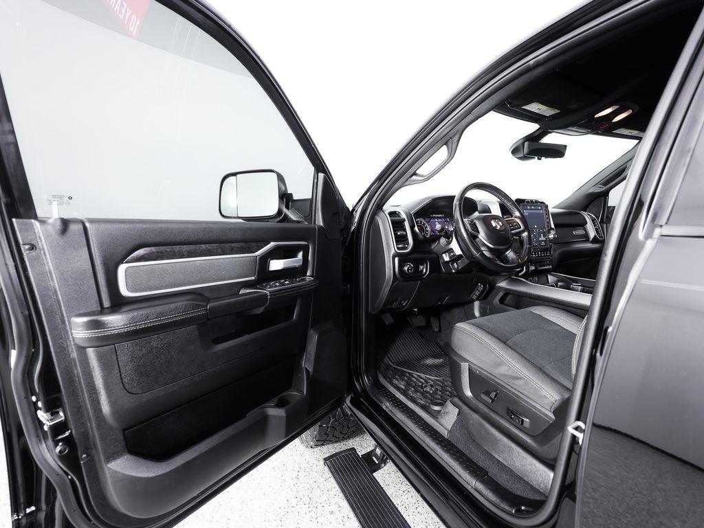 RAM 2500 Big Horn 4x4 Crew Cab 6'4" Box 2022