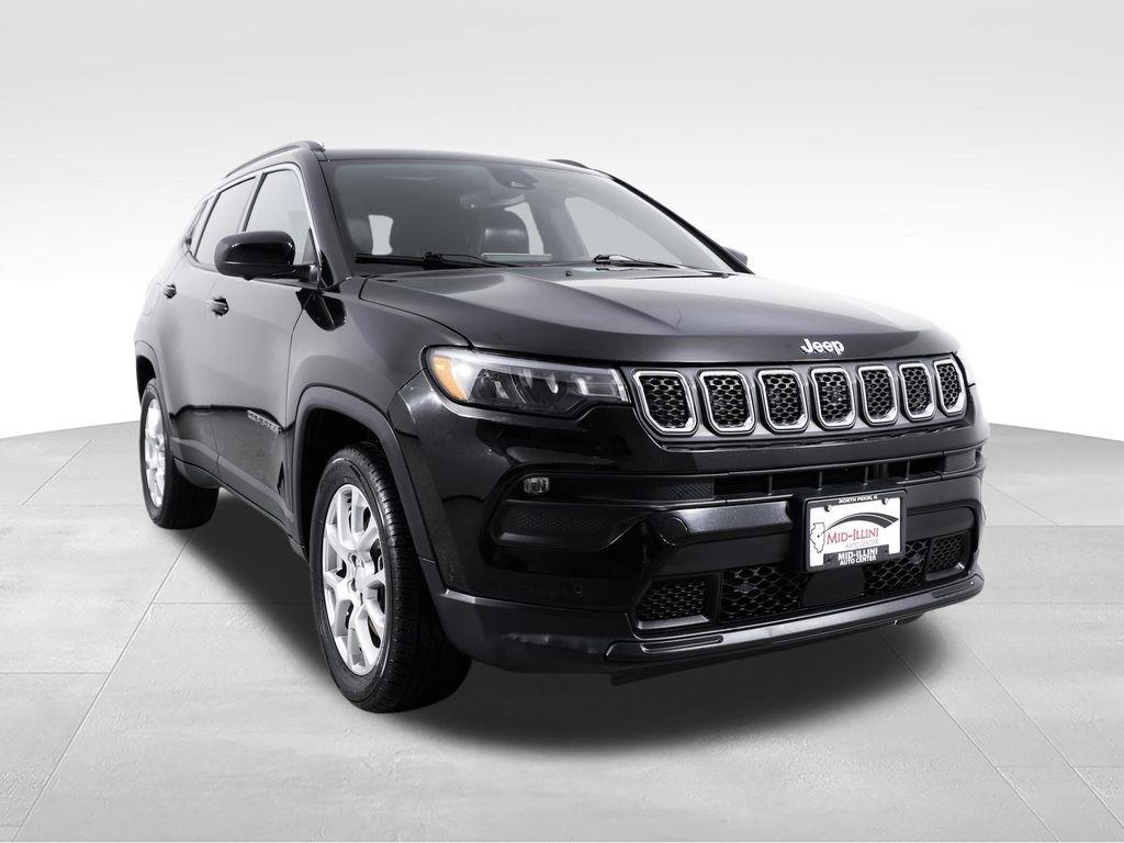 Jeep Compass Latitude Lux 4x4 2024