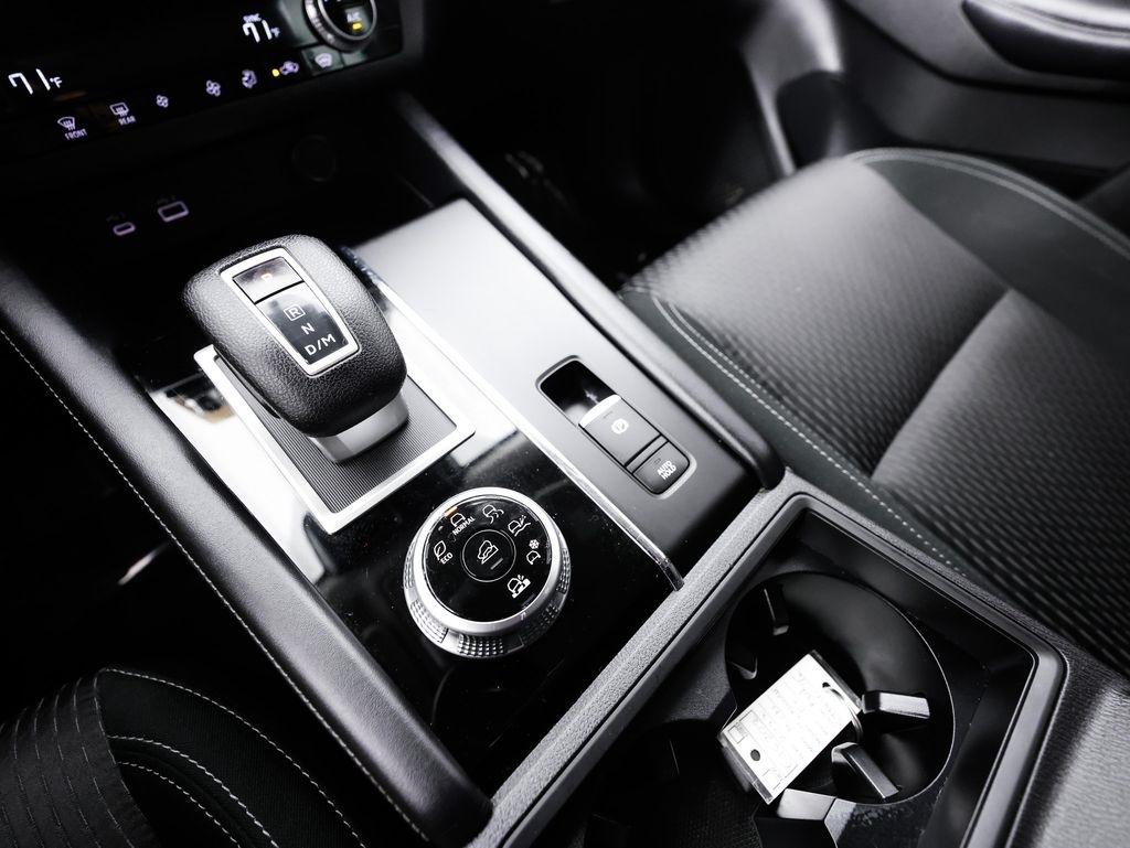 Mitsubishi Outlander ES S-AWC 2022