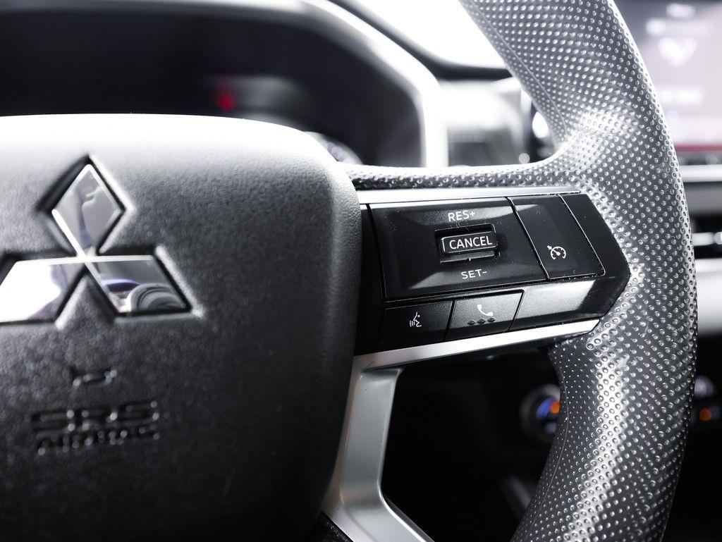 Mitsubishi Outlander ES S-AWC 2022