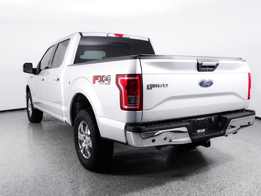 Ford F-150 4WD SuperCrew 145" Lariat 2015