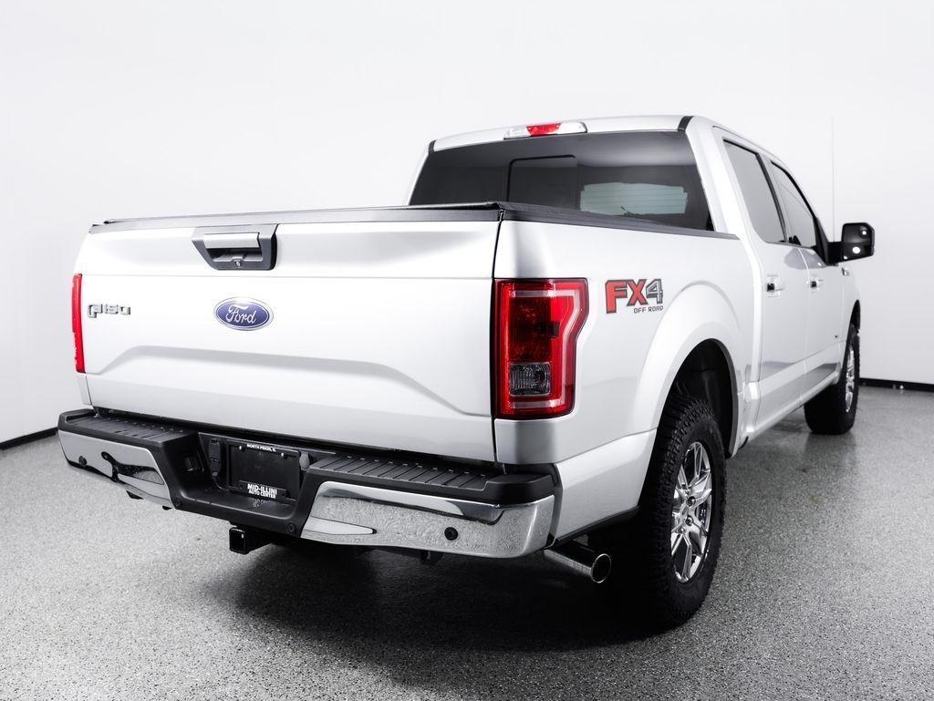 Ford F-150 4WD SuperCrew 145" Lariat 2015