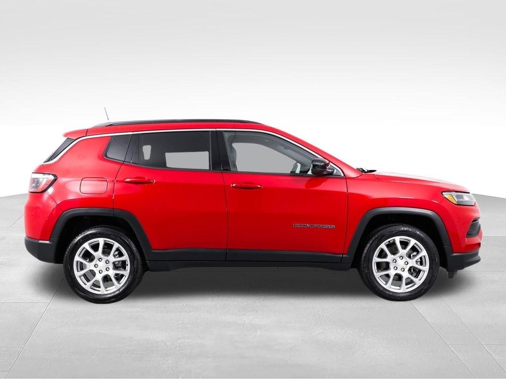 Jeep Compass Latitude Lux 4x4 2023