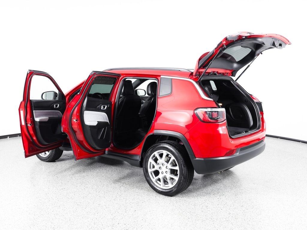 Jeep Compass Latitude Lux 4x4 2023